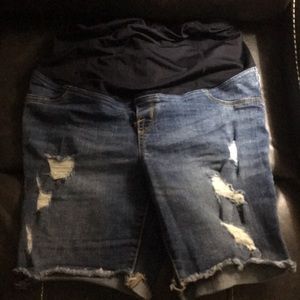 Isabel maternity shorts Bermuda